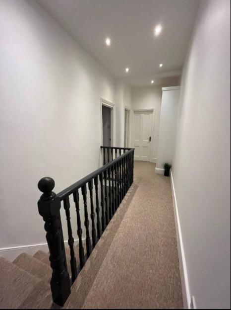 Two Bedroom Apartment In London Exterior photo